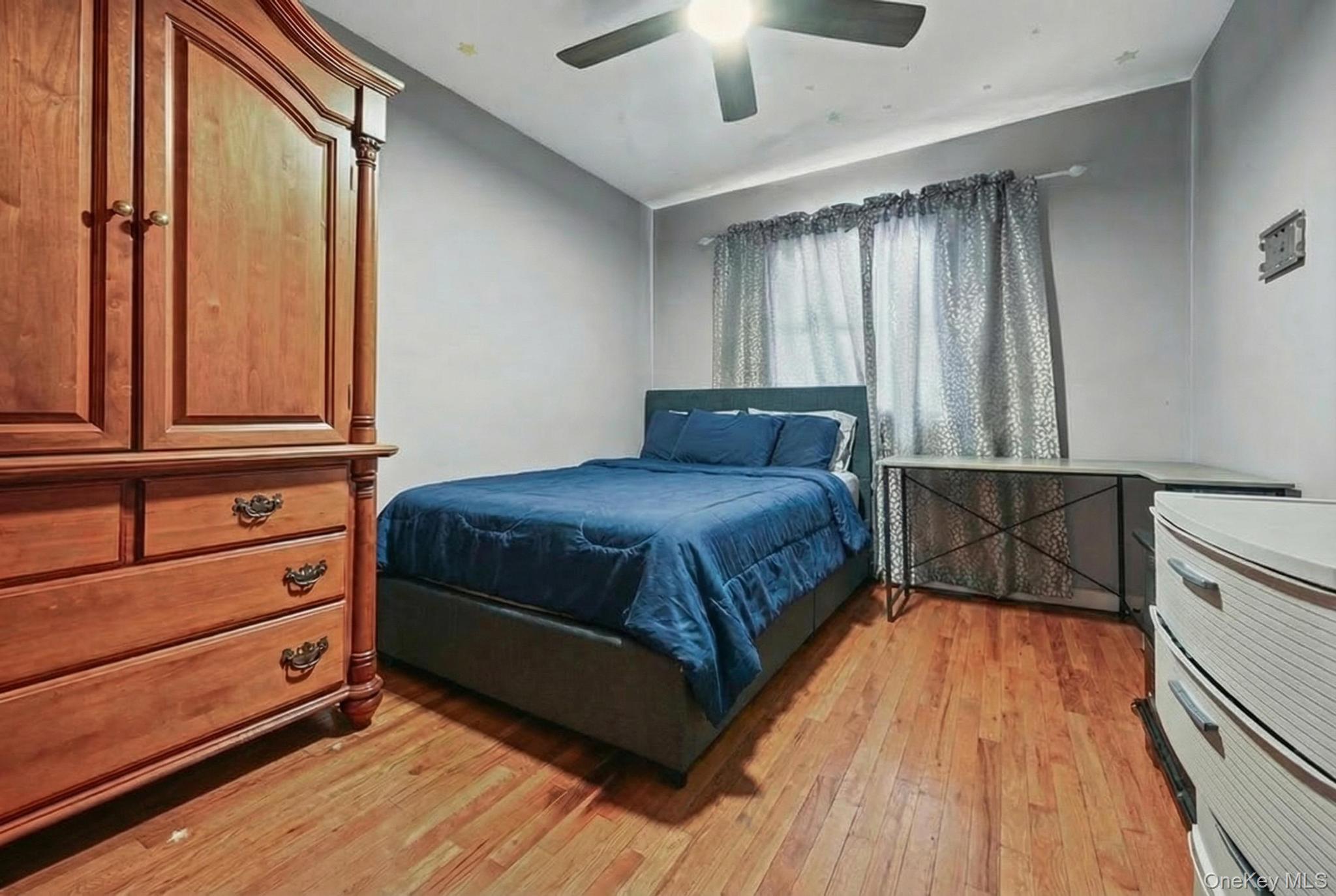 16 Tudor Road Hicksville, NY 11801 - Photo 17 of 24