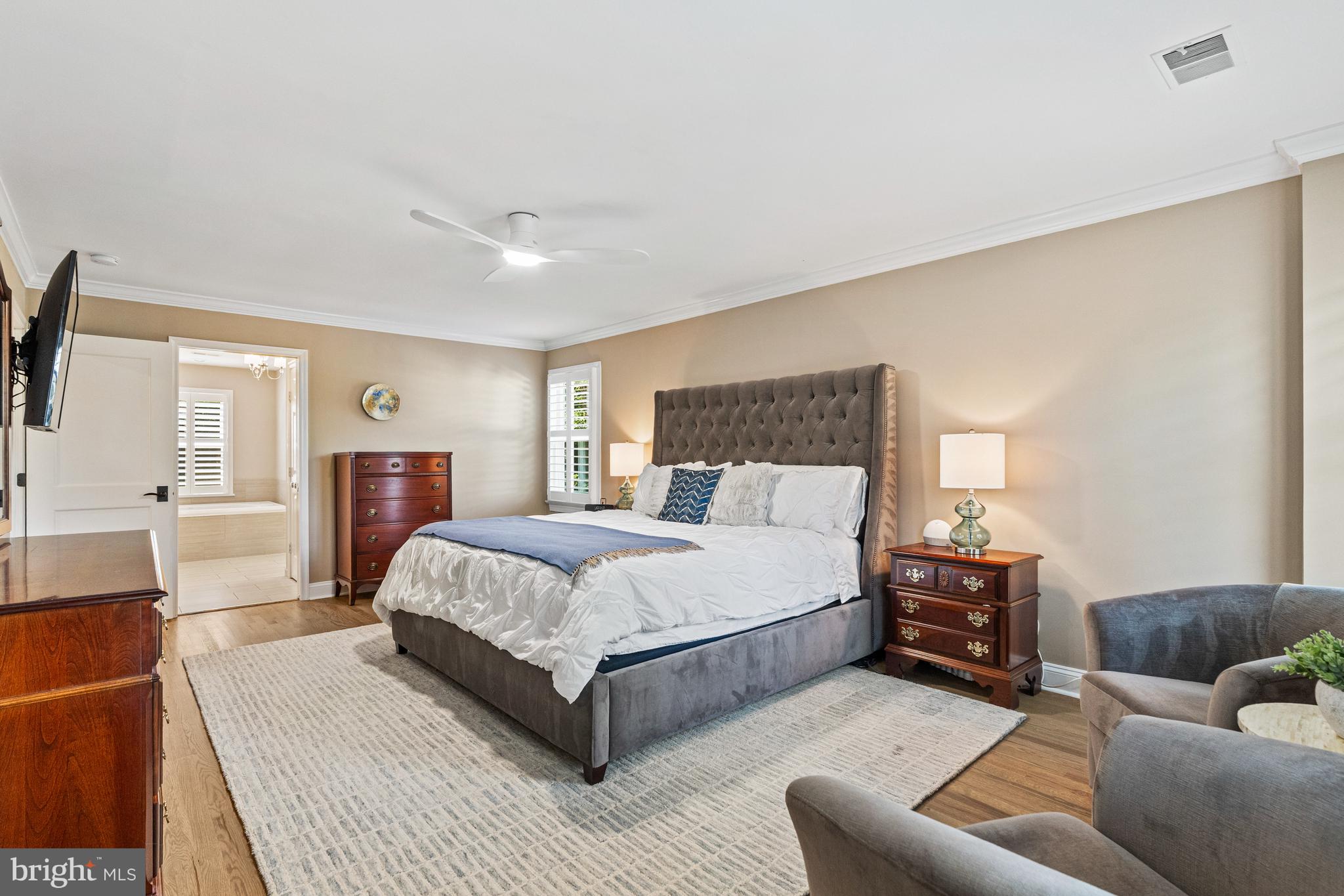 6301 Hunting Ridge Lane McLean, VA 22101 - Photo 24 of 47 Primary Bedroom