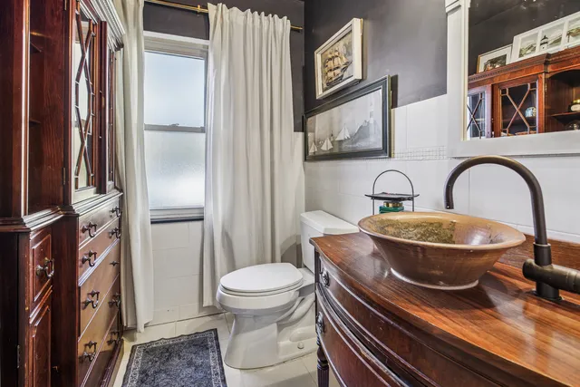 $799,000 | 3435 West Ardmore Avenue, Chicago, IL 60659