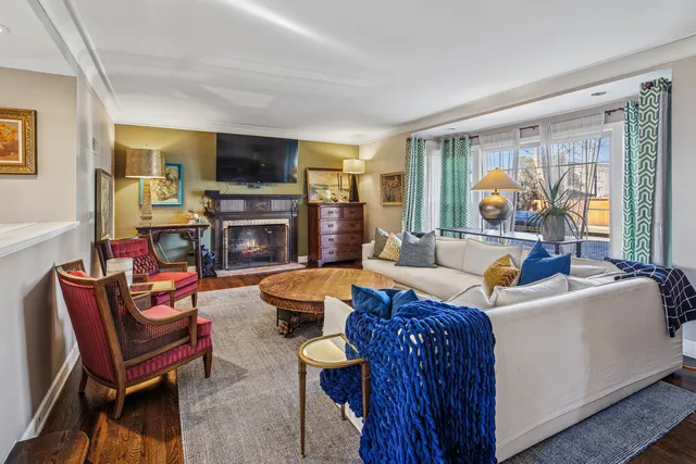 $799,000 | 3435 West Ardmore Avenue, Chicago, IL 60659