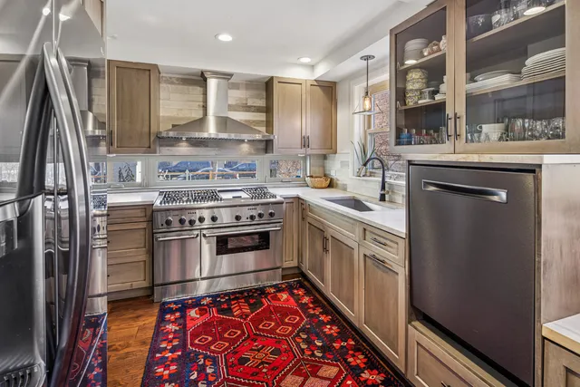 $799,000 | 3435 West Ardmore Avenue, Chicago, IL 60659