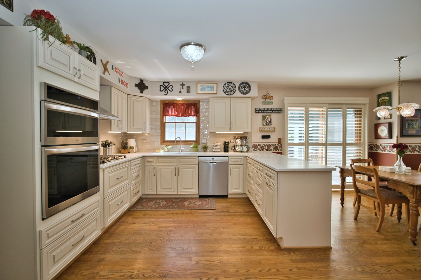 248 Perth Road Cary, IL 60013 - Photo 15 of 47