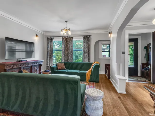 $424,900 | 1227 West Berry Street, Fort Wayne, IN 46802