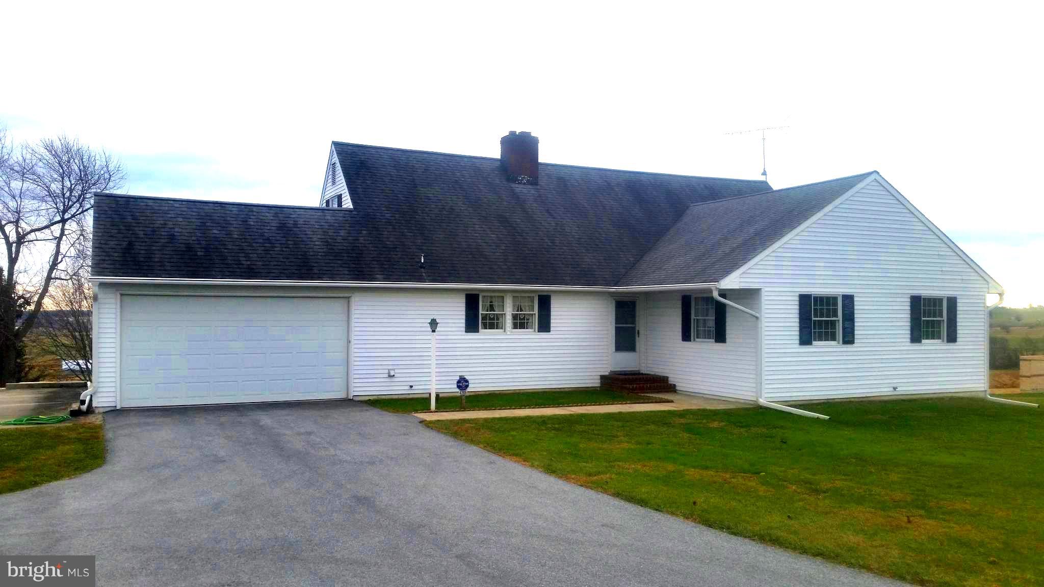 4205 White Oak Road Paradise, PA 17562 - Photo 2 of 25 Gallery Image 2