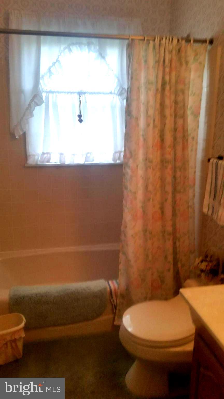 4205 White Oak Road Paradise, PA 17562 - Photo 17 of 25 Gallery Image 17