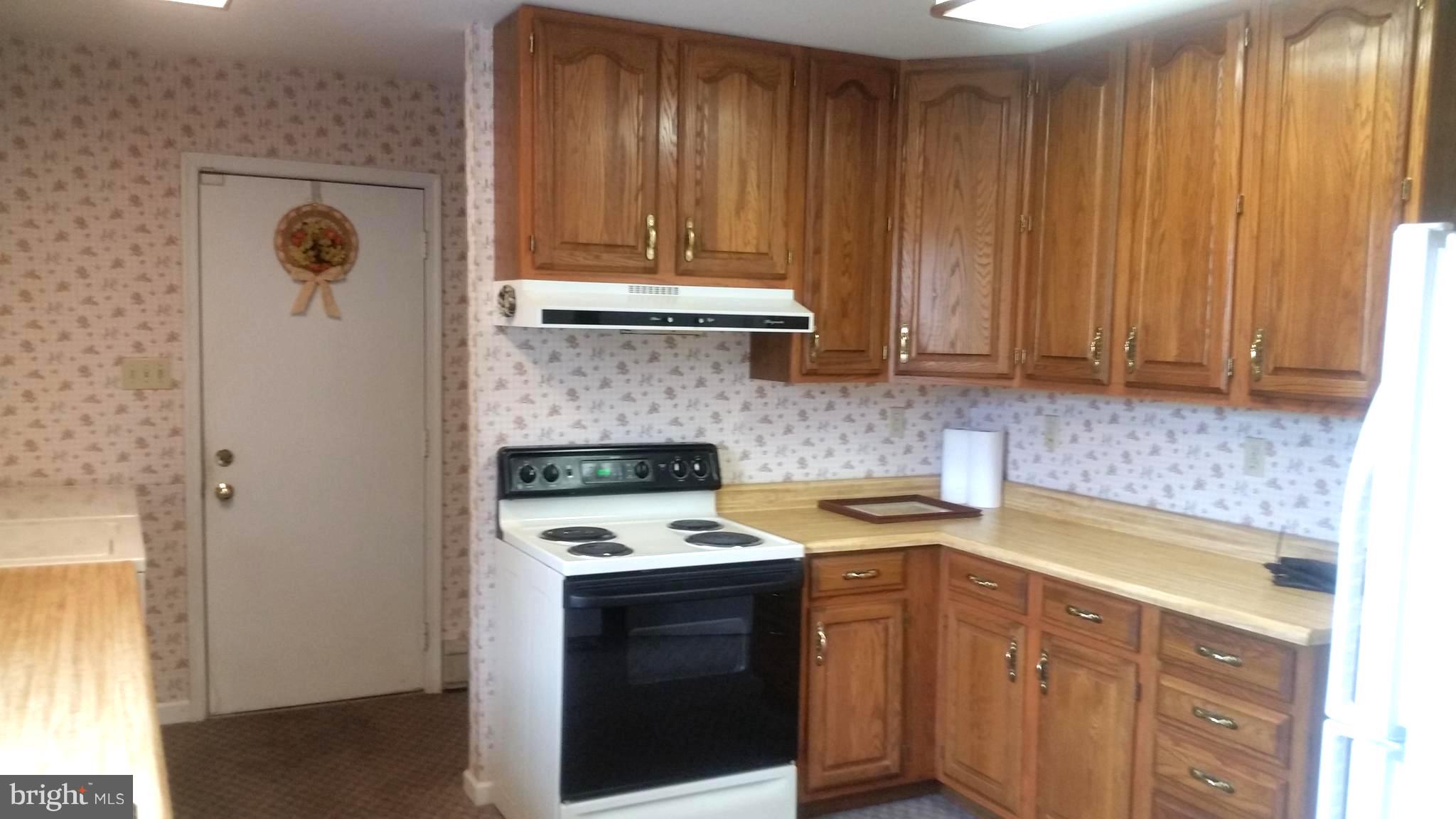 4205 White Oak Road Paradise, PA 17562 - Photo 7 of 25 Gallery Image 7
