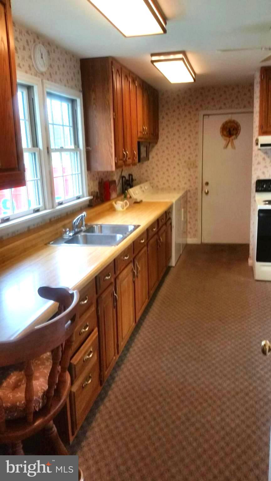 4205 White Oak Road Paradise, PA 17562 - Photo 8 of 25 Gallery Image 8
