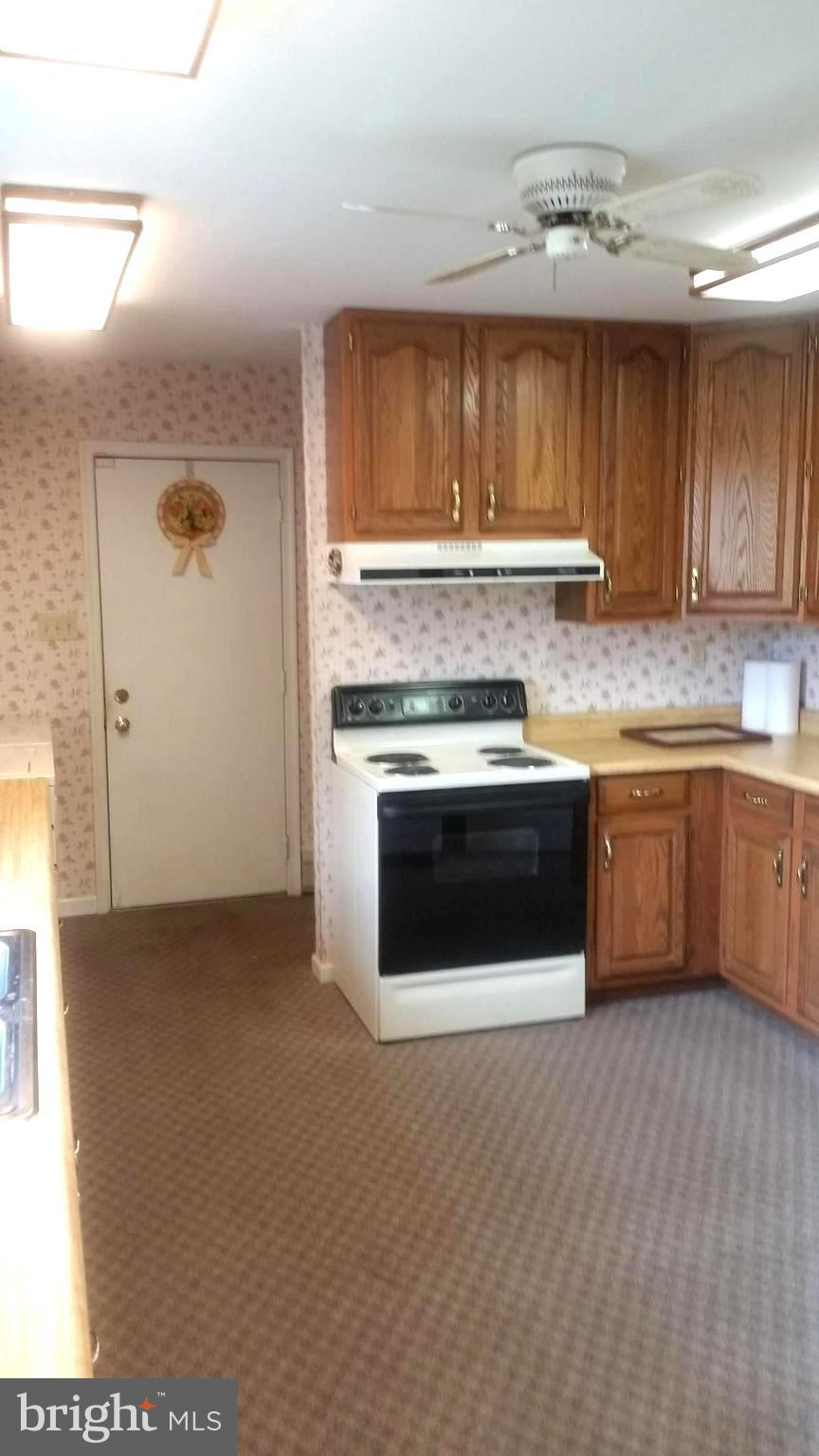 4205 White Oak Road Paradise, PA 17562 - Photo 9 of 25 Gallery Image 9