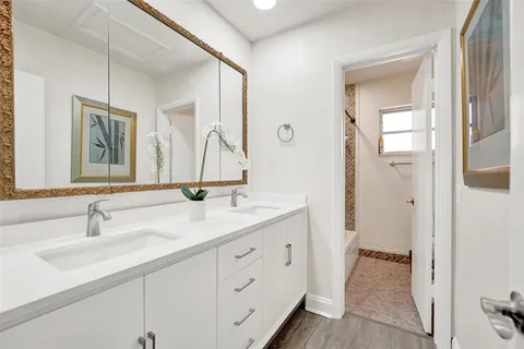 $680,000 | 4756 Southwest 72nd Avenue, Davie, FL 33314