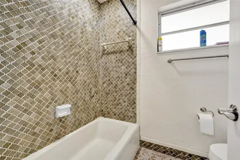 $680,000 | 4756 Southwest 72nd Avenue, Davie, FL 33314