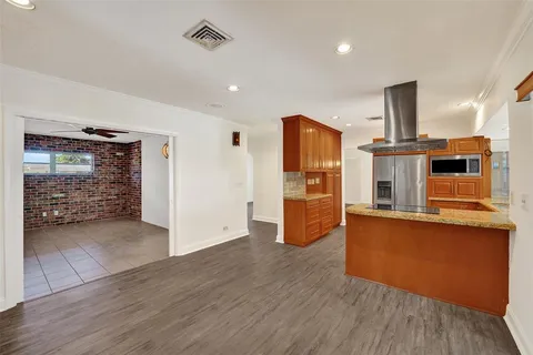 $680,000 | 4756 Southwest 72nd Avenue, Davie, FL 33314