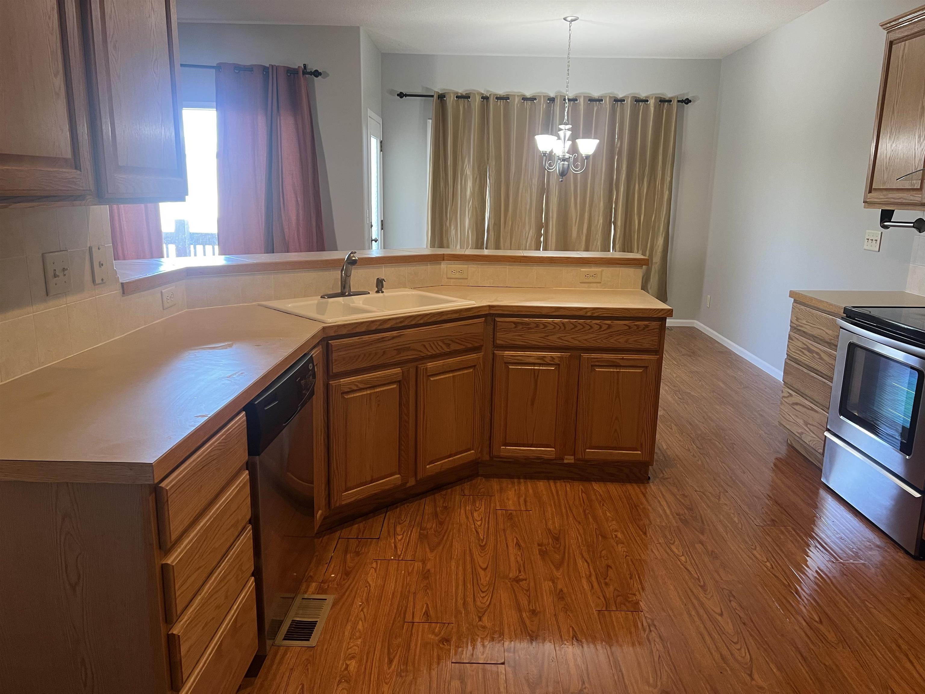 3708 North Pepper Ridge Street Wichita, KS 67205 - Photo 8 of 21