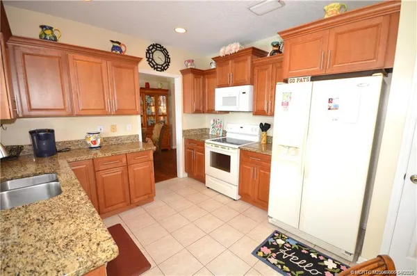 $2,500 | 753 Northwest Waterlily Place, Jensen Beach, FL 34957