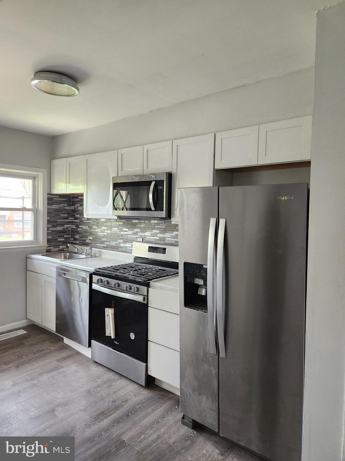 1306 Crofton Road Baltimore, MD 21239 - Photo 7 of 15