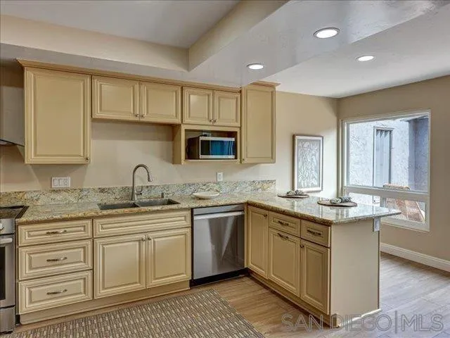 3167 Via De Caballo Encinitas, CA 92024 - Photo 8 of 41