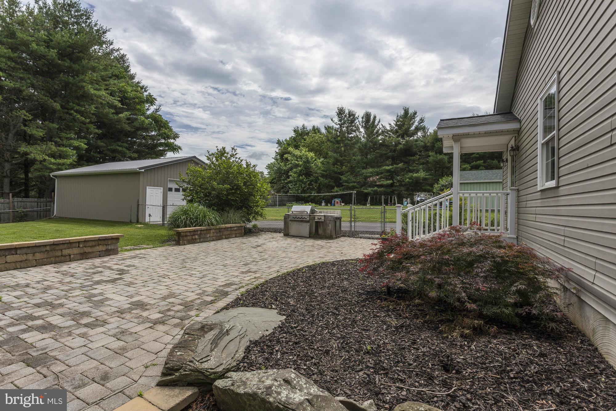 5169 Braddock Road Woodbine, MD 21797 - Photo 22 of 27 Patio