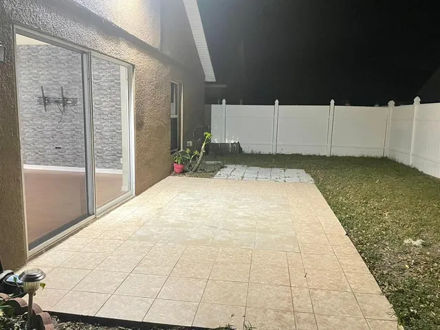 $2,620 | 553 Maidenhair Court, Orange City, FL 32763