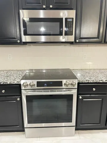 $2,620 | 553 Maidenhair Court, Orange City, FL 32763