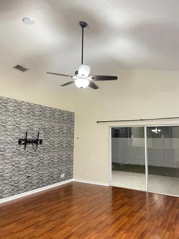 $2,620 | 553 Maidenhair Court, Orange City, FL 32763