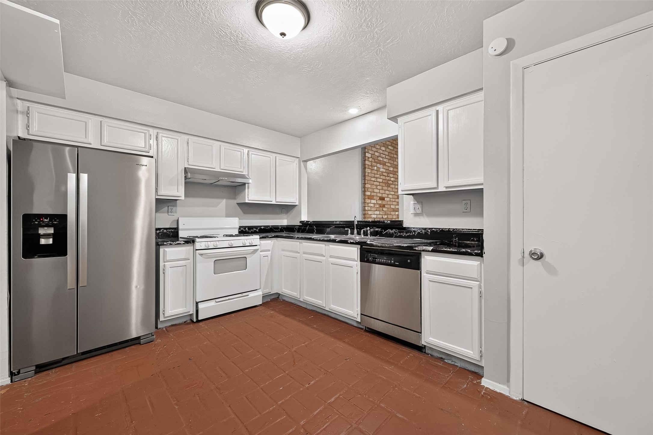 24050 Spring Briar Lane Spring, TX 77373 - Photo 8 of 29 Gallery Image 8