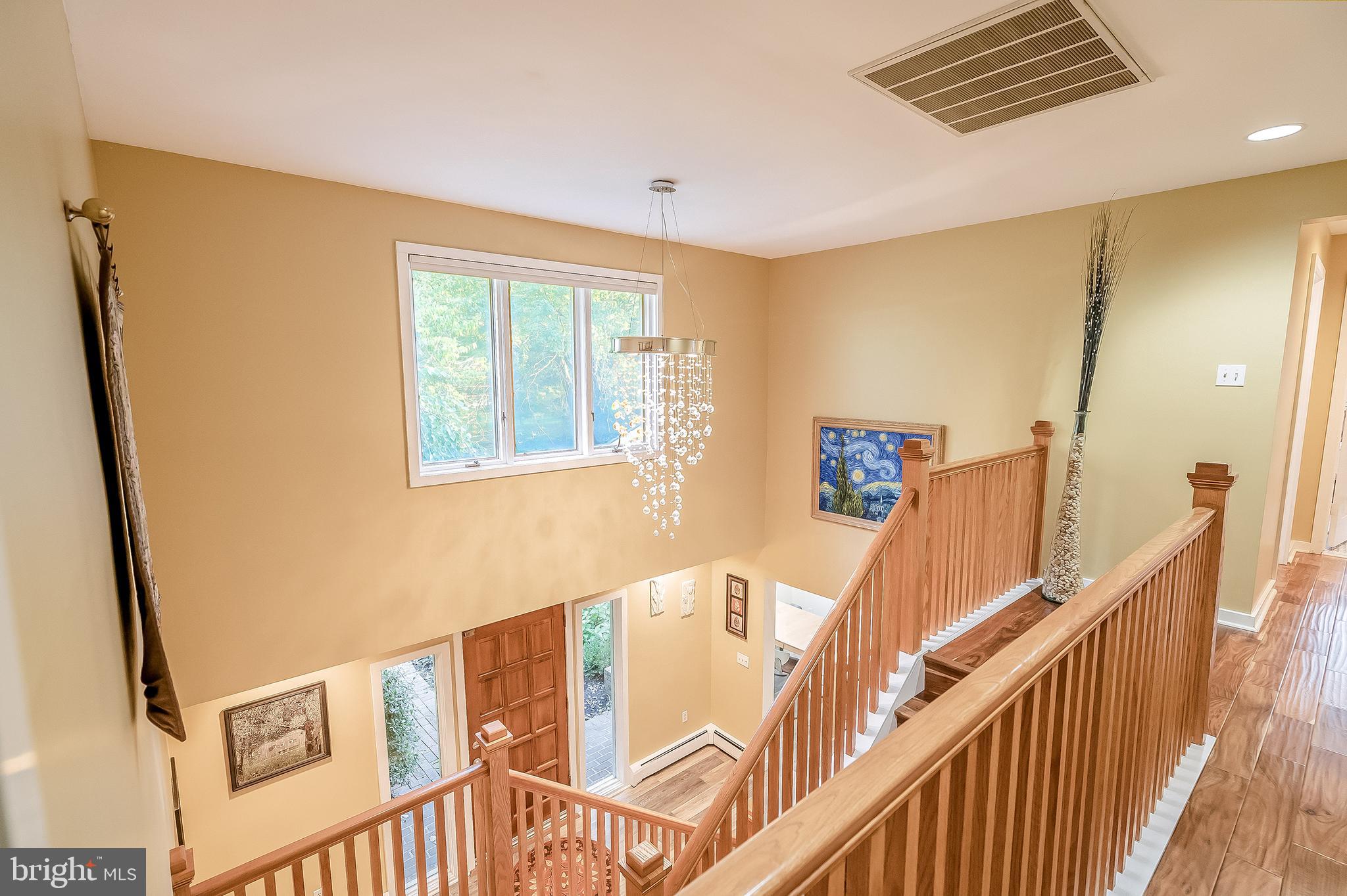 1361 South Leopard Road Berwyn, PA 19312 - Photo 21 of 33 a view of a hallway with windows