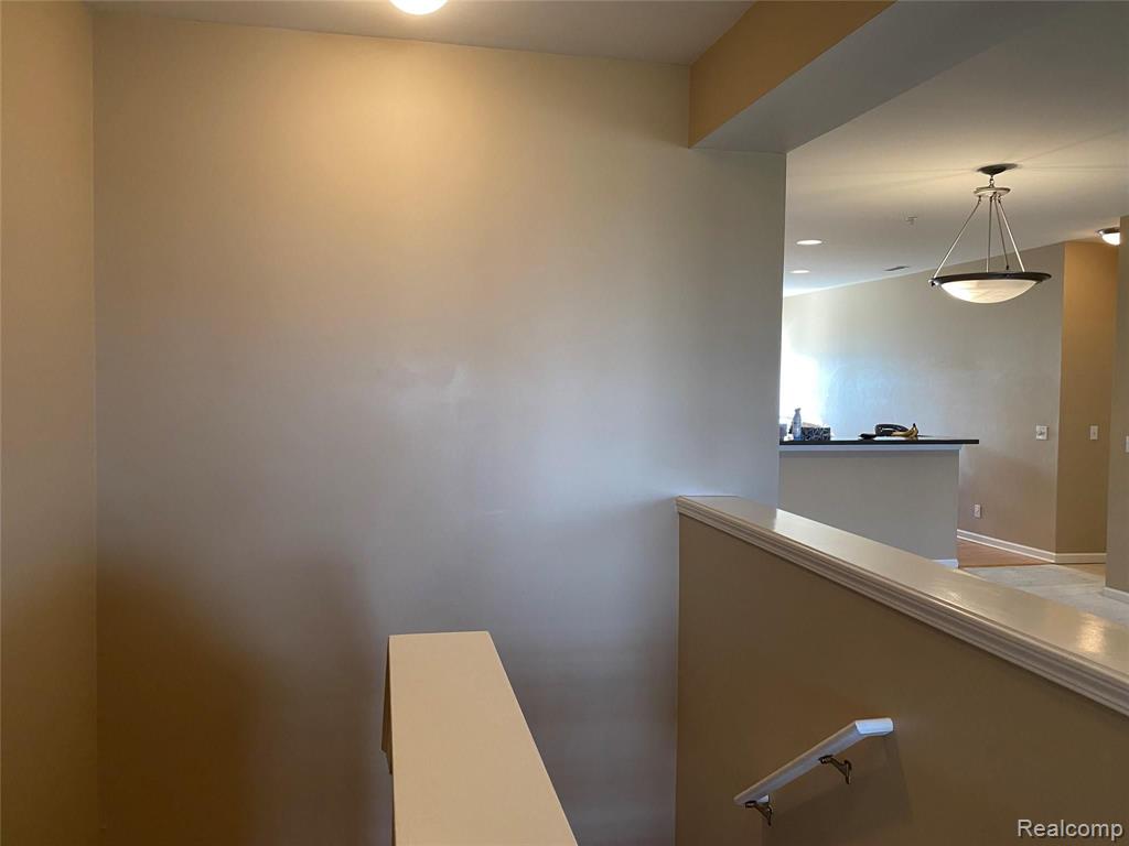 1390 Devon Lane Troy, MI 48084 - Photo 10 of 25