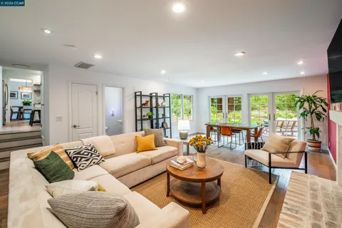 $2,285,000 | 860 Paradise Court, Lafayette, CA 94549