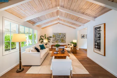 $2,285,000 | 860 Paradise Court, Lafayette, CA 94549