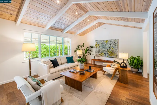 $2,285,000 | 860 Paradise Court, Lafayette, CA 94549