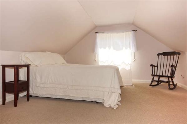 40 Ellery Road Waltham, MA 02453 - Photo 13 of 14 Gallery Image 13