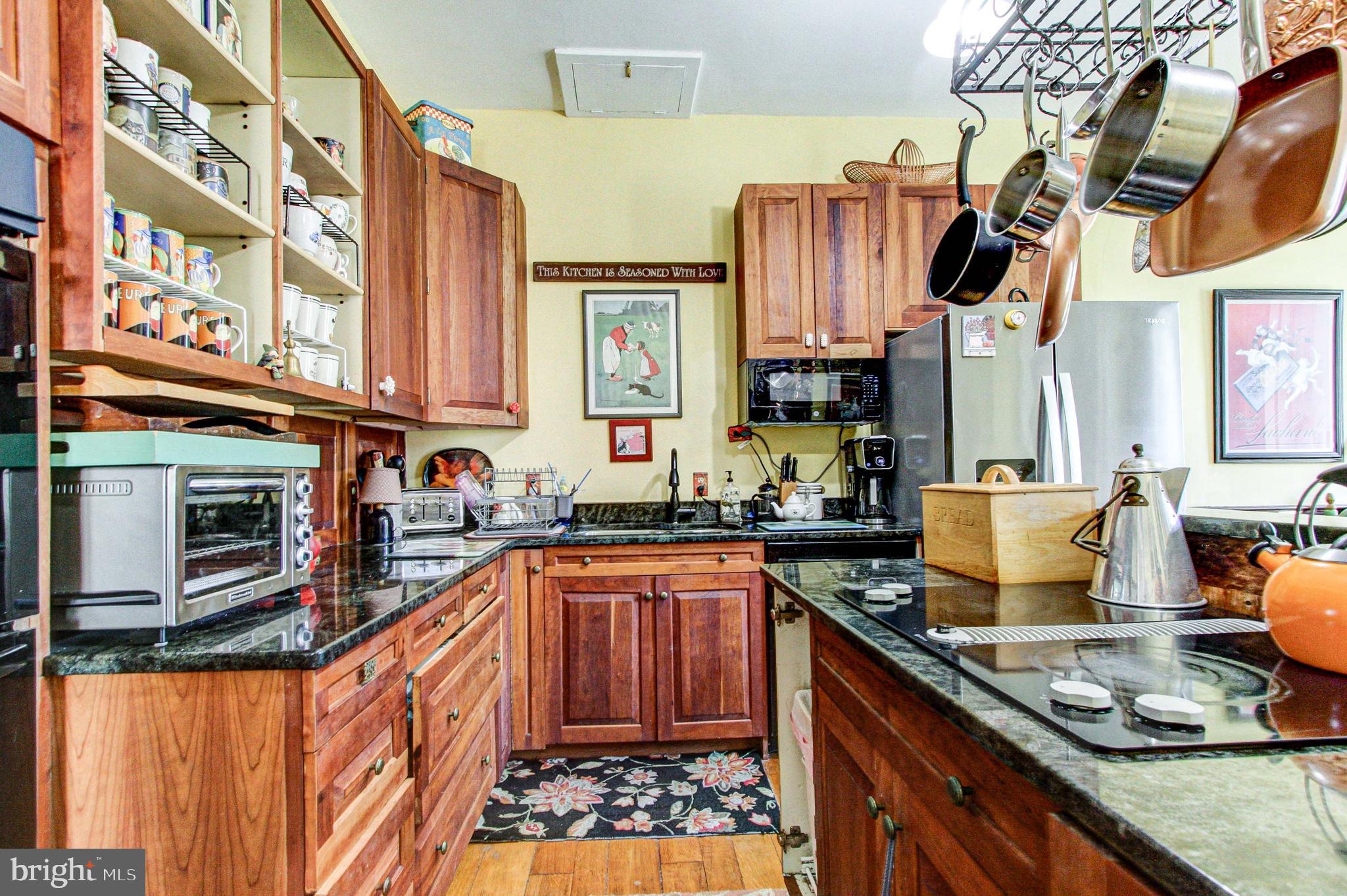 9754 Easton Road Kintnersville, PA 18930 - Photo 12 of 59