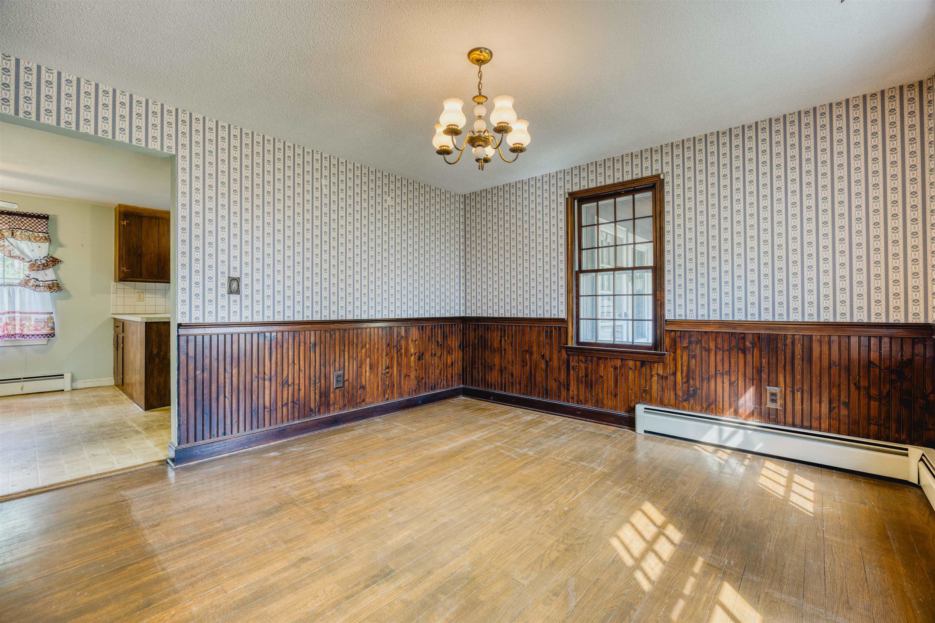 95 Gilcreast Road Londonderry, NH 03053 - Photo 8 of 42