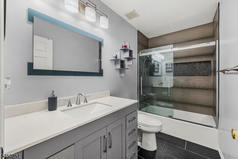 262 Retta Court Piscataway, NJ 08854 - Photo 21 of 38 Gallery Image 21