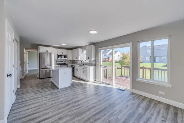 $447,000 | 153 Treehouse Road, Matteson, IL 60443