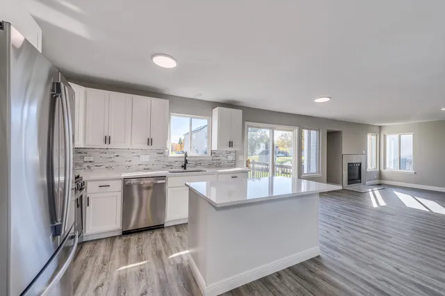 $447,000 | 153 Treehouse Road, Matteson, IL 60443