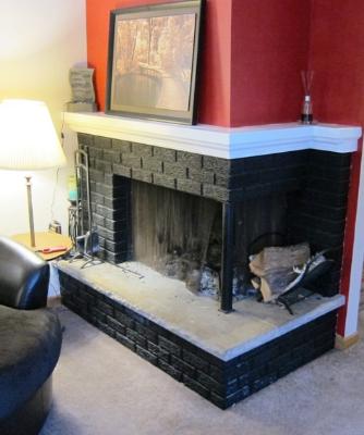 976 Ruth Drive Elgin, IL 60123 - Photo 3 of 15 a living room with furniture and a fireplace