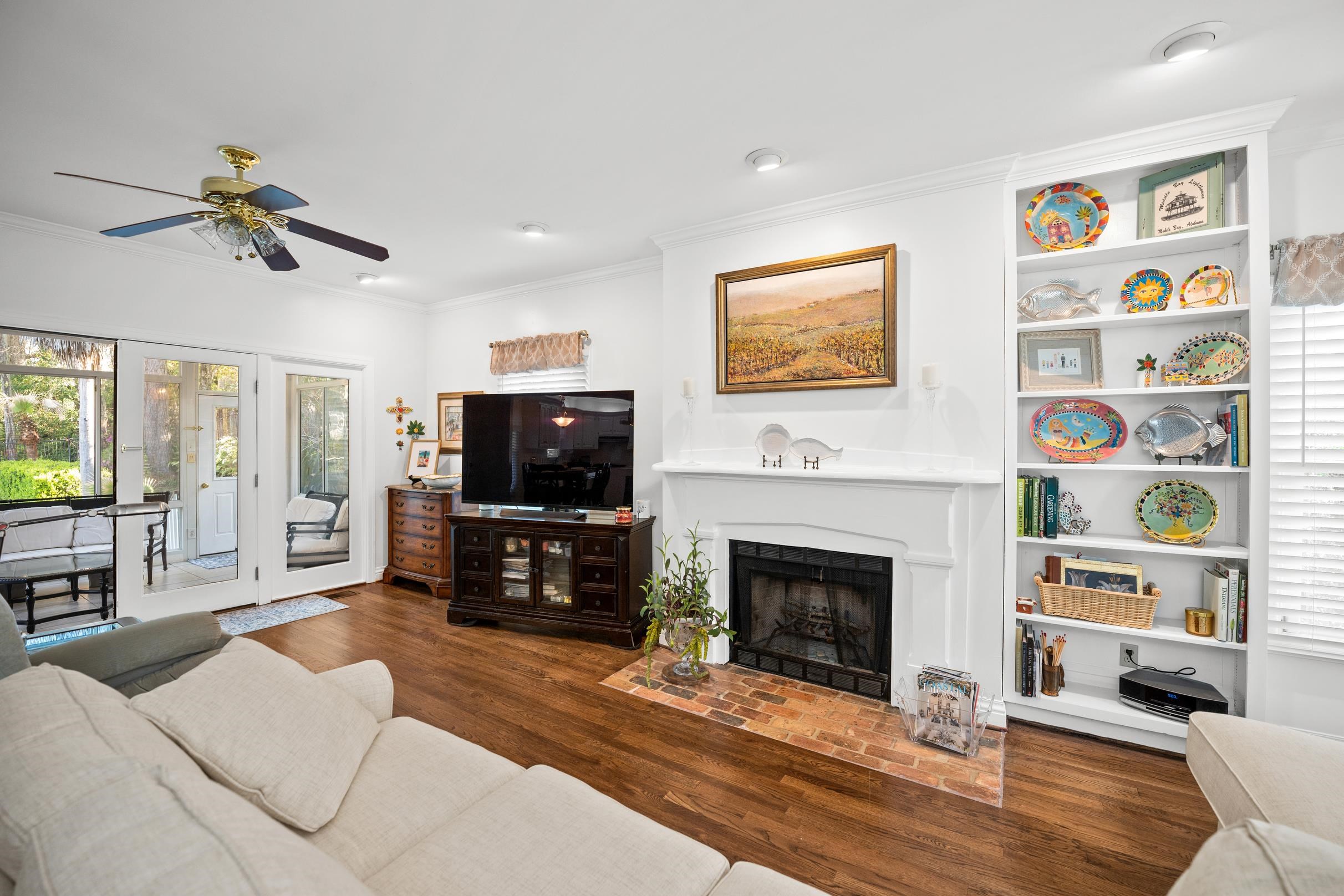 510 Oak Ridge Court West Daphne, AL 36526 - Photo 7 of 50 Living Room