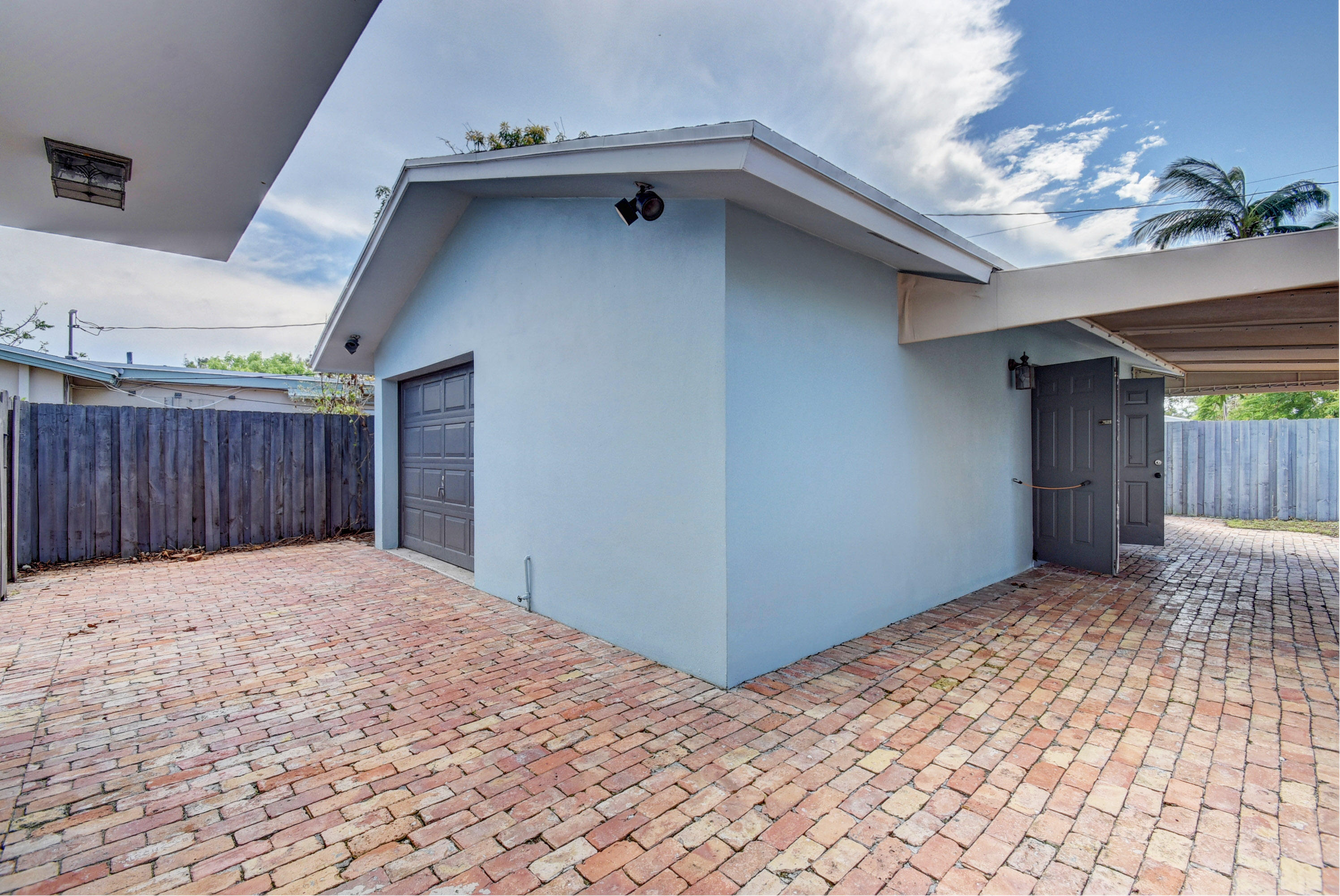 805 Northwest 2nd Avenue Boca Raton, FL 33432 - Photo 35 of 56 a view of backyard with a small cabin