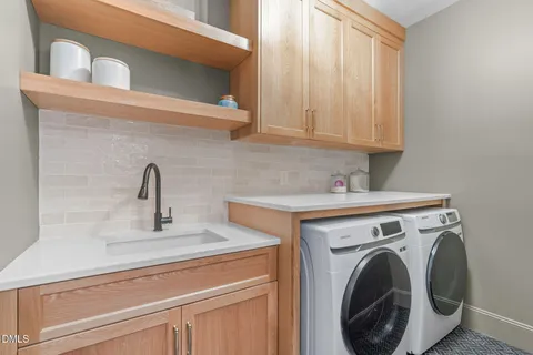 $725,000 | 680 Latimer Street, Hillsborough, NC 27278