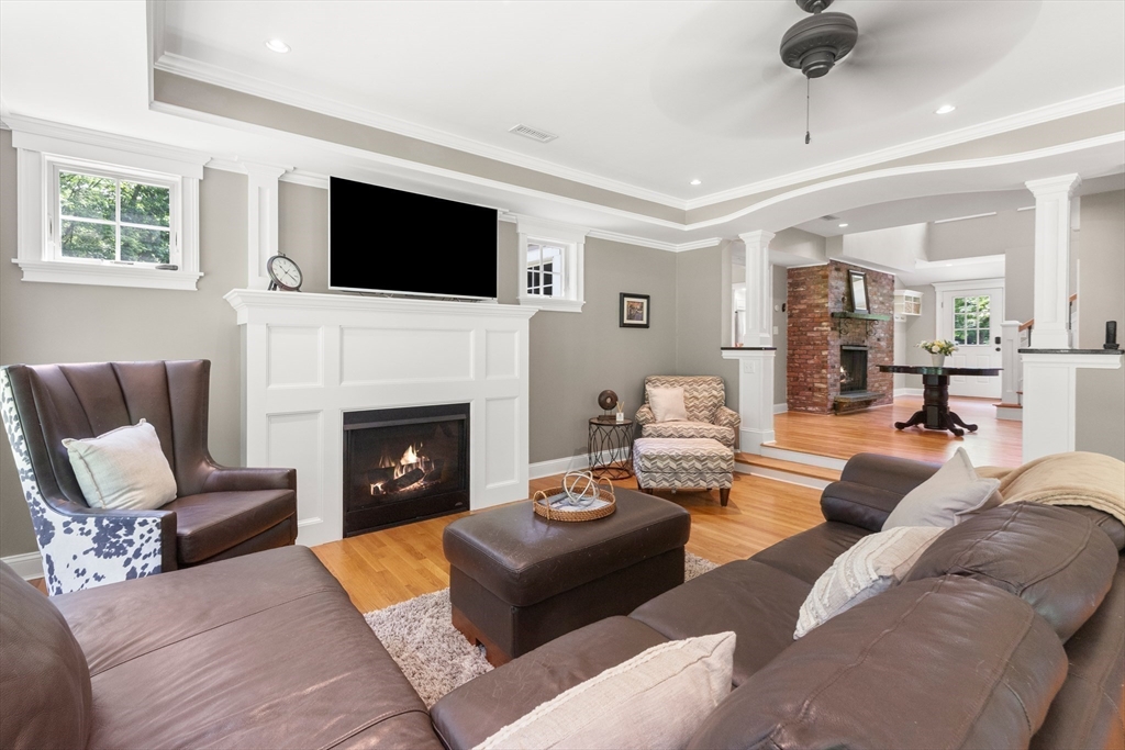 22 Timber Lane Topsfield, MA 01983 - Photo 11 of 42