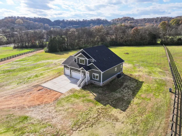 $767,500 | 3327 Booker Ridge Road, Mount Pleasant, TN 38474