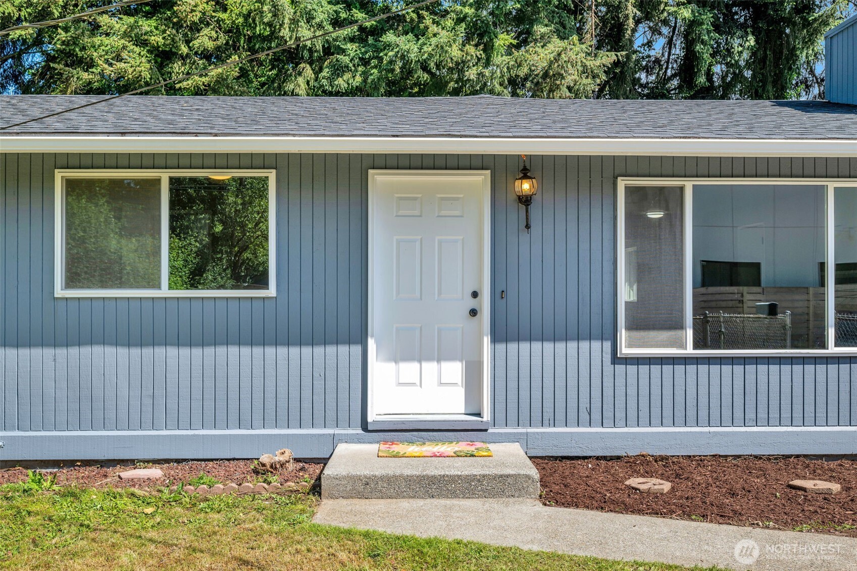12833 9th Avenue Southwest Burien, WA 98146 - Photo 2 of 39
