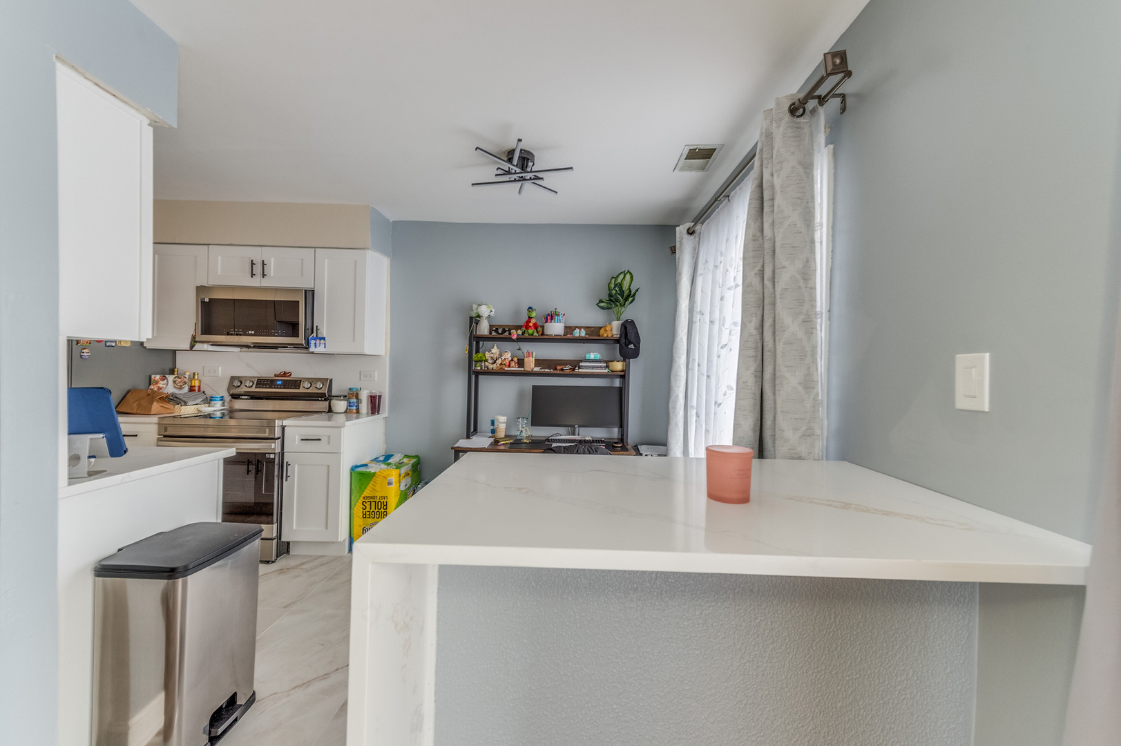 701 West Huntington Commons Road, Unit 103 Mount Prospect, IL 60056 - Photo 8 of 15