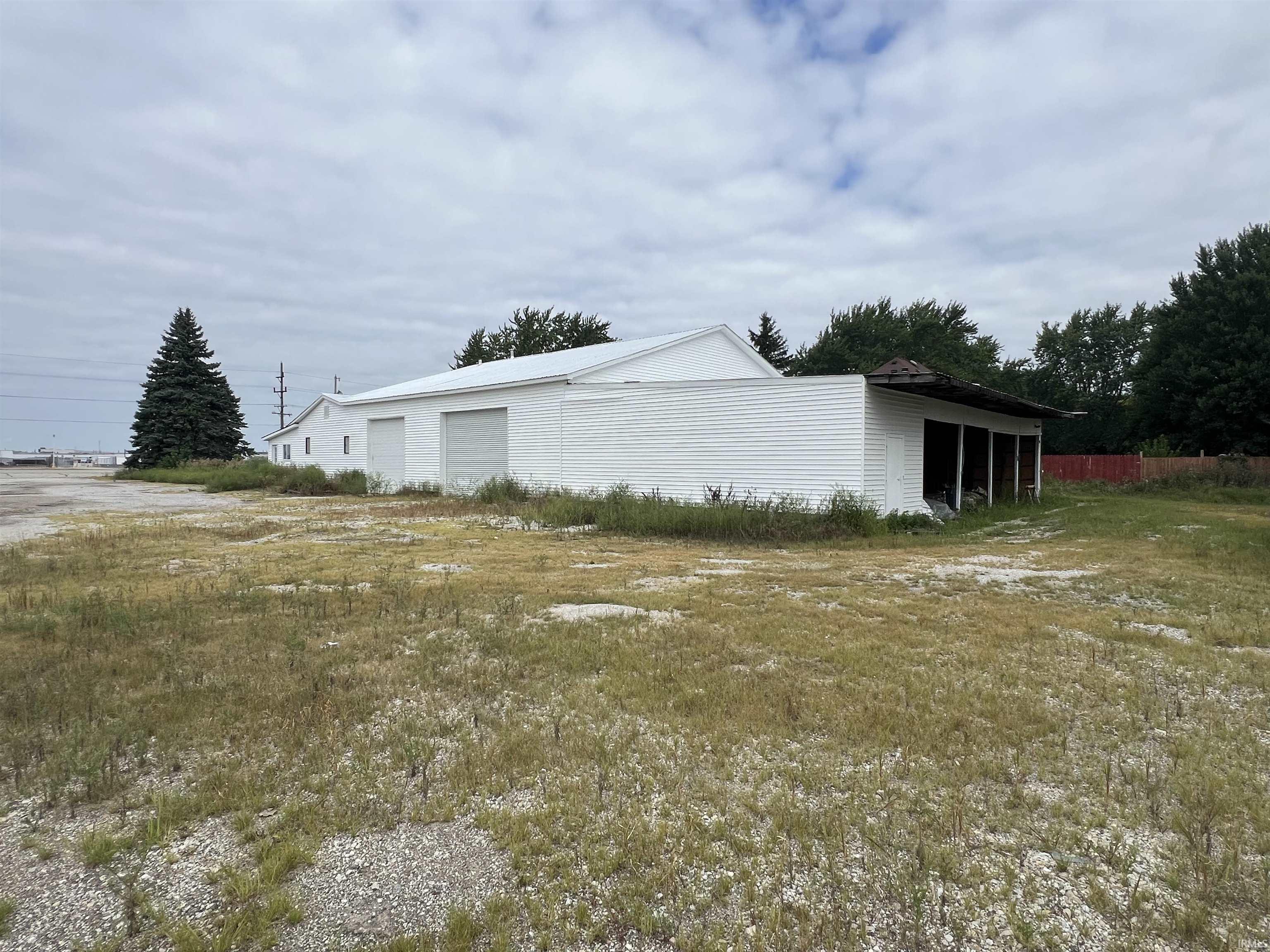 2402 South Goyer Road Kokomo, IN 46902 - Photo 4 of 34