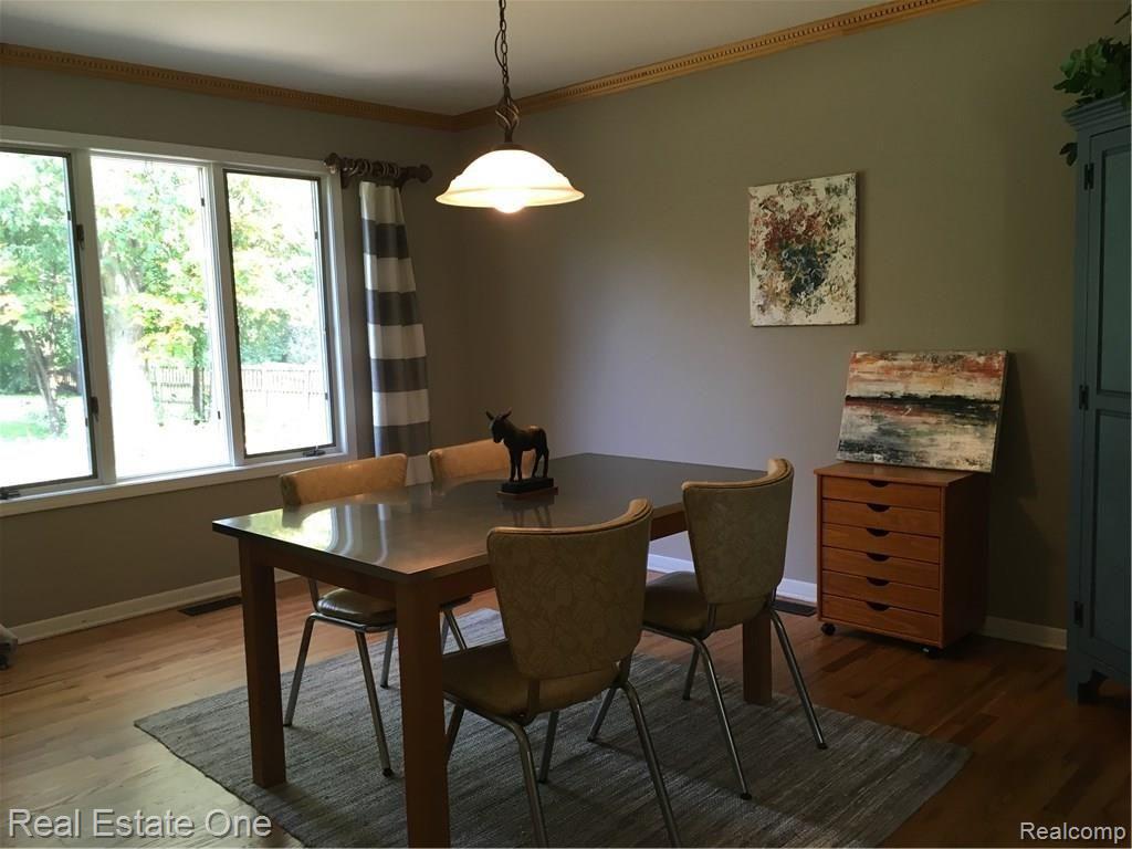 29230 Utley Road Farmington, MI 48334 - Photo 12 of 31 20170917_174534389_iOS.jpg
