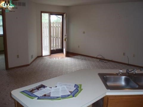 33831 Hooker Road New Baltimore, MI 48047 - Photo 5 of 12 180881-4.JPG
