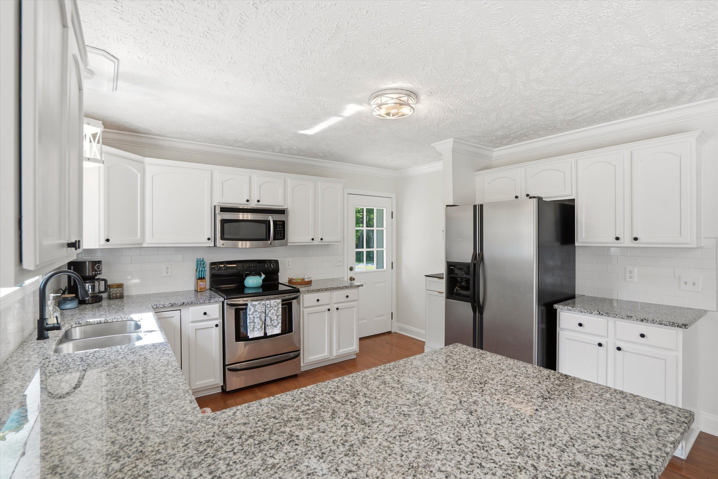 442 Sun Valley Lane Moncks Corner, SC 29461 - Photo 11 of 50