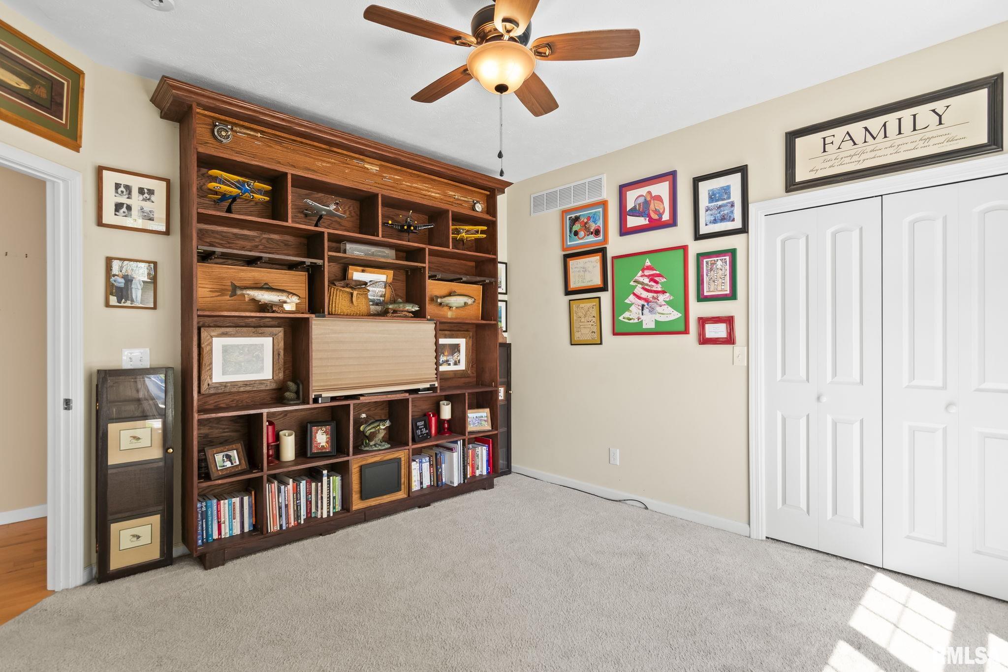 1621 Hoechester Road Springfield, IL 62712 - Photo 24 of 44