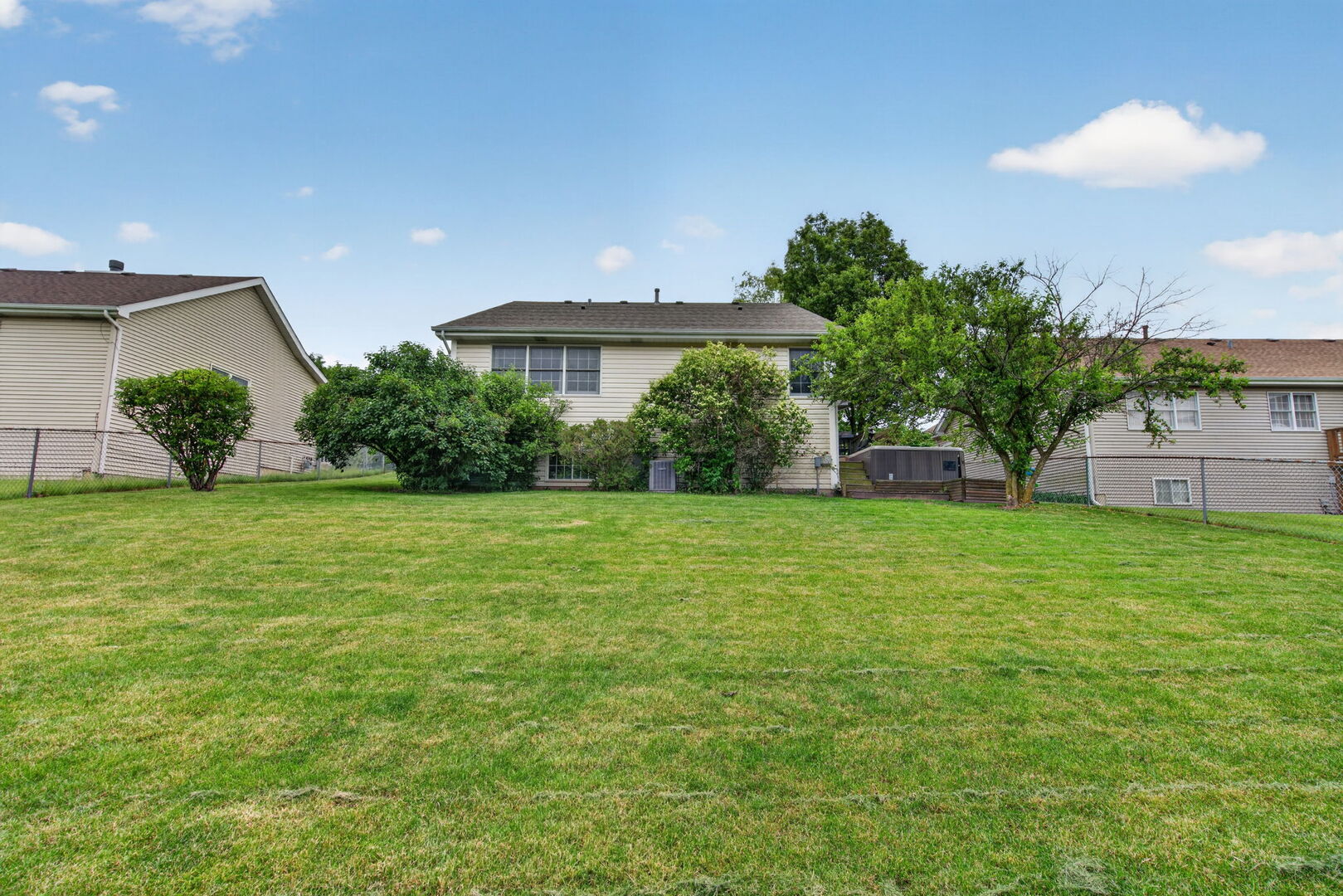 882 Wilshire Lane Crete, IL 60417 - Photo 22 of 24