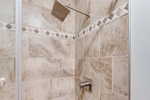 $385,000 | 1695 Highway 98, Unit 302, Mary Esther, FL 32569